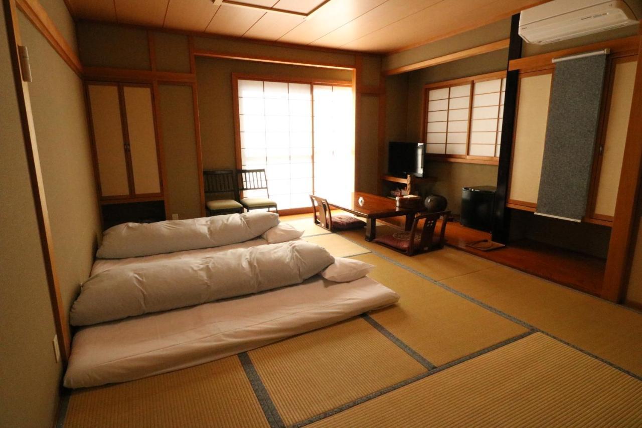 Wakamizusou Hotel Фуджикавагучико Екстериор снимка